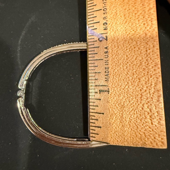 *AUTHENTIC* Swarovski Crystal Bangle Bracelet - Picture 5 of 6